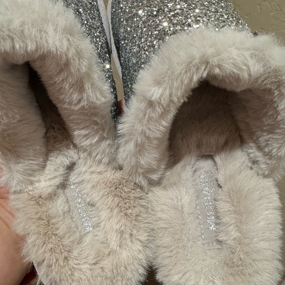 Michael kors slippers - Picture 2 of 5